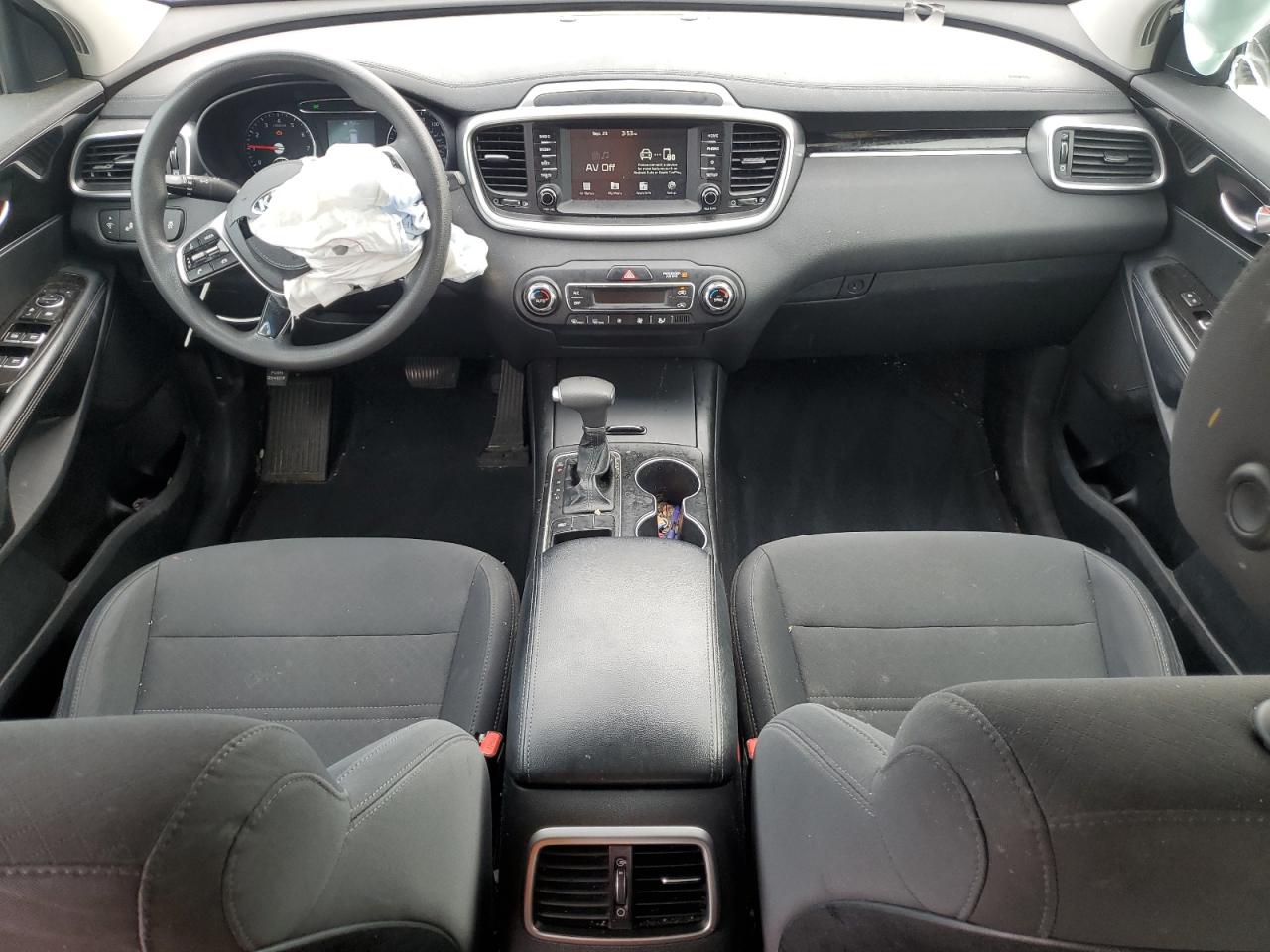 2019 Kia Sorento Lx VIN: 5XYPG4A59KG572127 Lot: 83849565