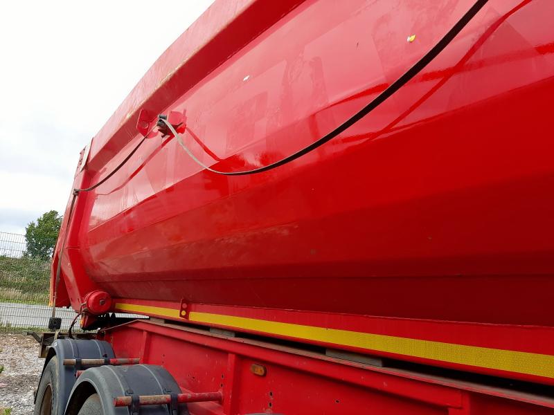 2000 TRAI TRAILER