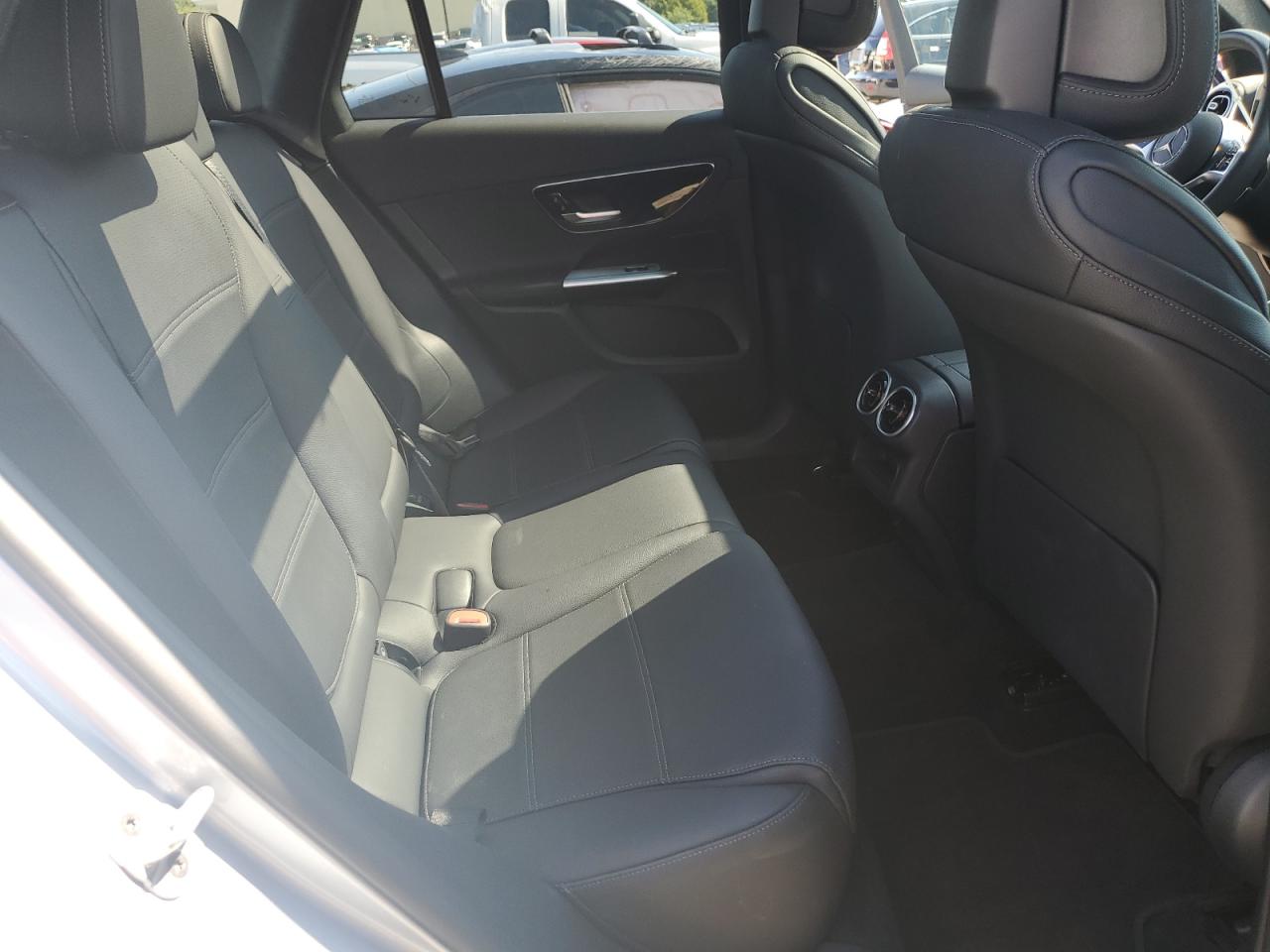 2025 Mercedes-Benz Glc 300 4Matic VIN: W1NKM4HB1SF360817 Lot: 71410595