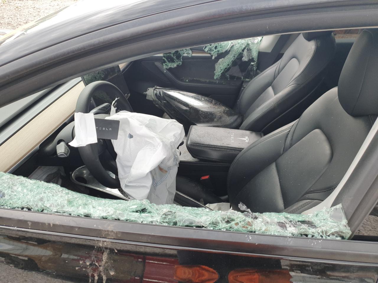 2022 Tesla Model 3 VIN: 5YJ3E1EB6NF119047 Lot: 70932215