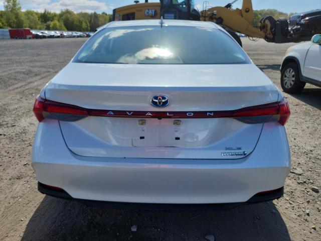  TOYOTA AVALON 2021 White