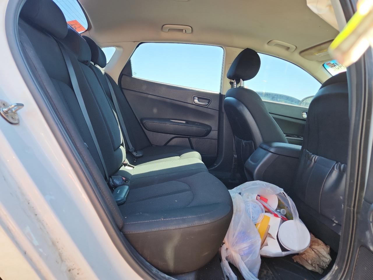 2017 Kia Optima Lx VIN: 5XXGT4L31HG159994 Lot: 83976845