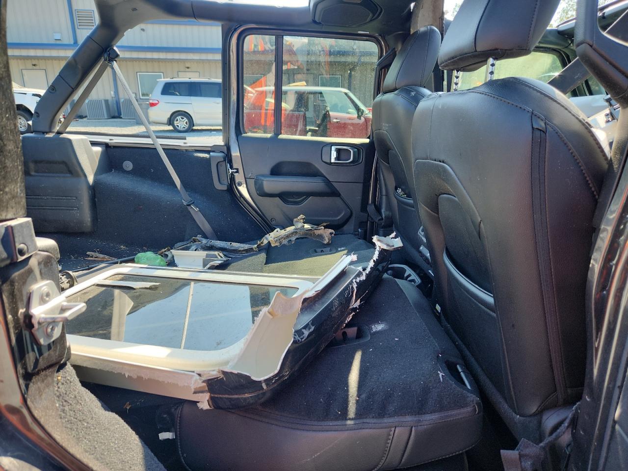 2019 Jeep Wrangler Unlimited Sahara VIN: 1C4HJXEG7KW638471 Lot: 71804595