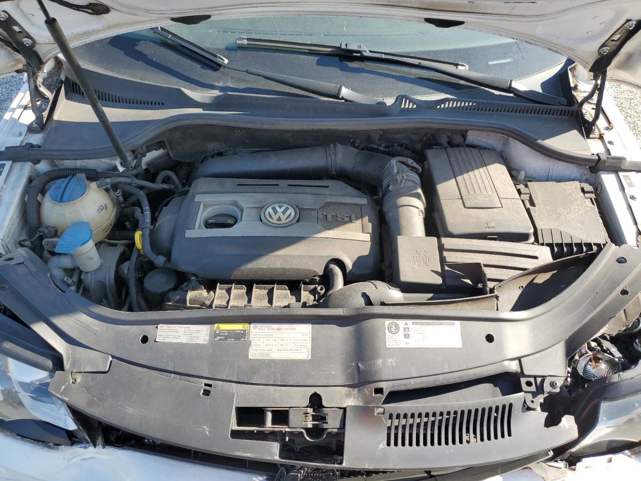 2014 Volkswagen Eos Komfort VIN: WVWBW8AHXEV003282 Lot: 71704125