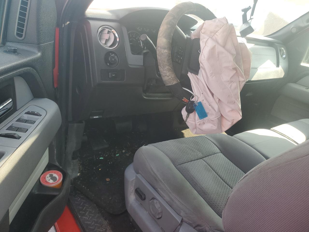 2012 Ford F150 Super Cab VIN: 1FTFX1CF7CFC15680 Lot: 81339375