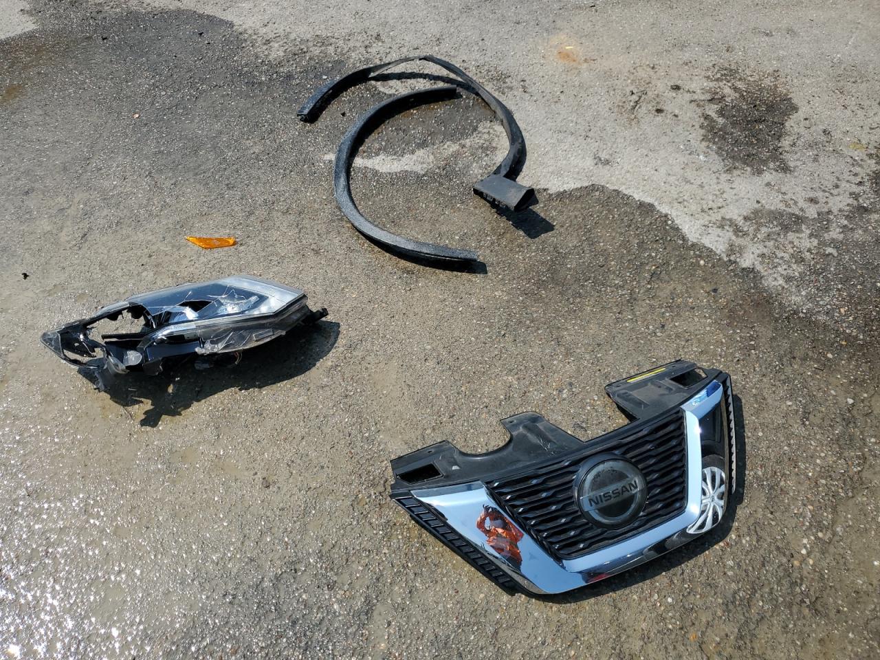 2018 Nissan Rogue S VIN: KNMAT2MT8JP531807 Lot: 81651395