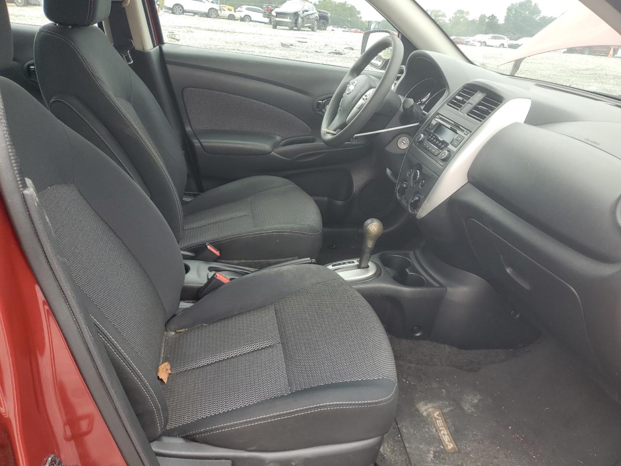 2016 Nissan Versa S VIN: 3N1CN7AP1GL829081 Lot: 84392595