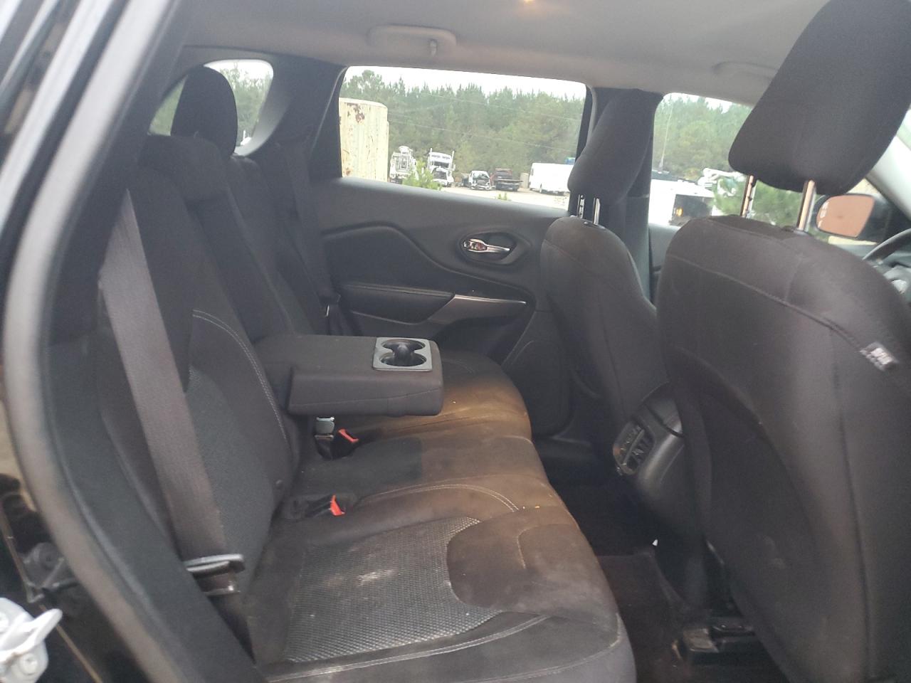 2019 Jeep Cherokee Latitude VIN: 1C4PJLCB9KD223384 Lot: 81853575