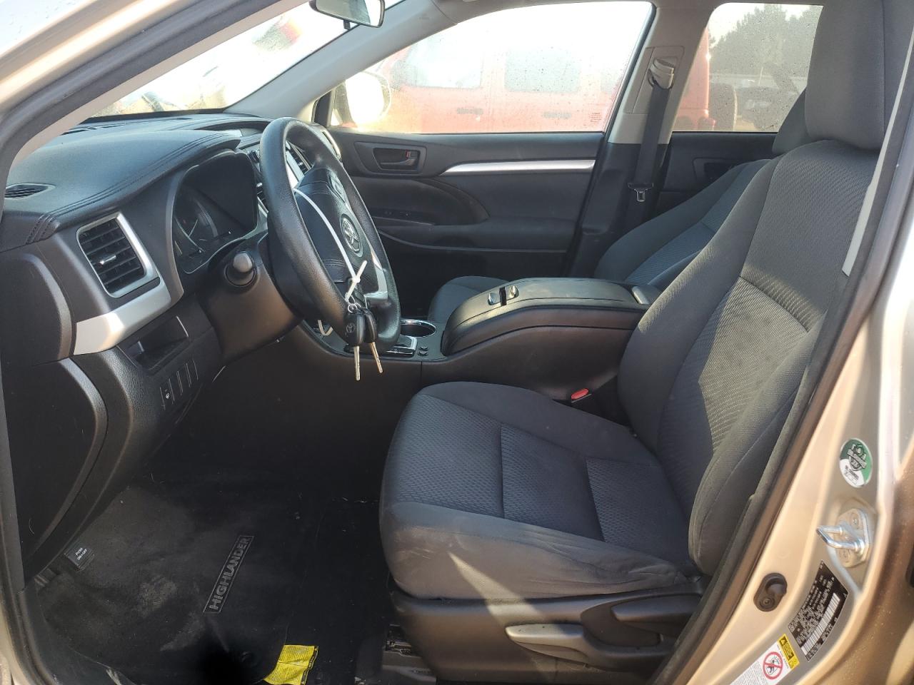 2016 Toyota Highlander Le VIN: 5TDBKRFH6GS337087 Lot: 84408075