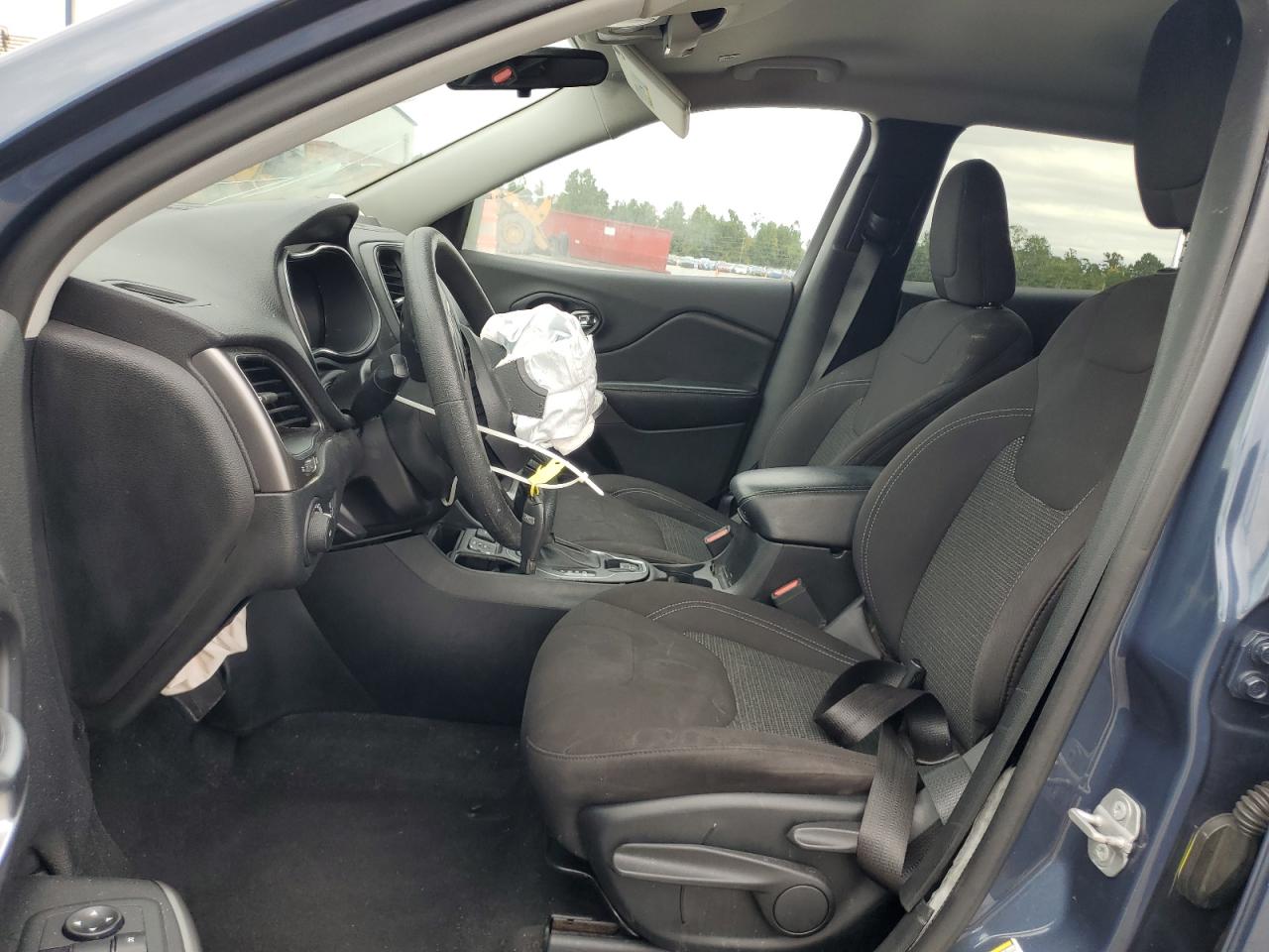 2019 Jeep Cherokee Latitude VIN: 1C4PJLCB9KD427926 Lot: 80148665
