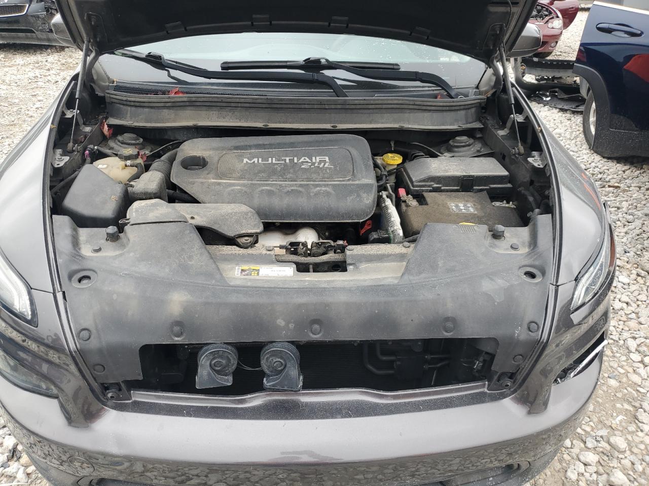 2015 Jeep Cherokee Latitude VIN: 1C4PJMCB6FW571837 Lot: 81259795