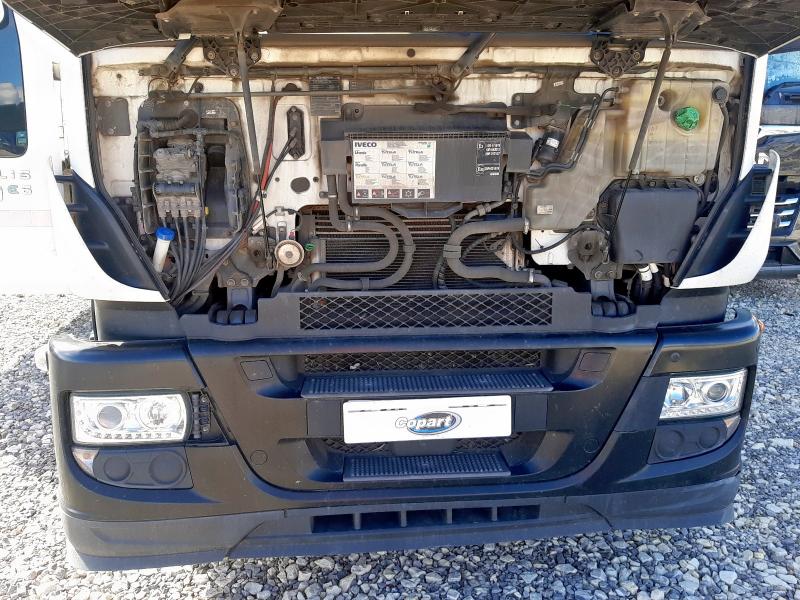 2016 IVECO STRALIS AT260S31Y/PS S-A 