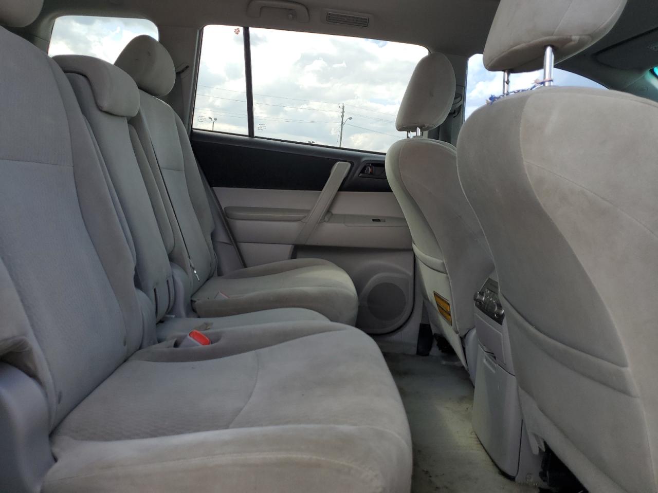 2010 Toyota Highlander VIN: 5TDZA3EH3AS006667 Lot: 81768425