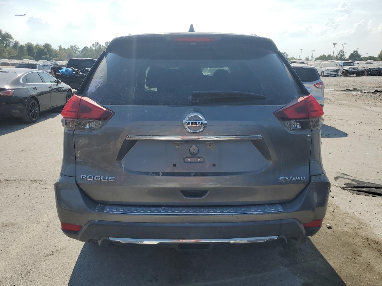 2017 Nissan Rogue S VIN: KNMAT2MVXHP610018 Lot: 81046725