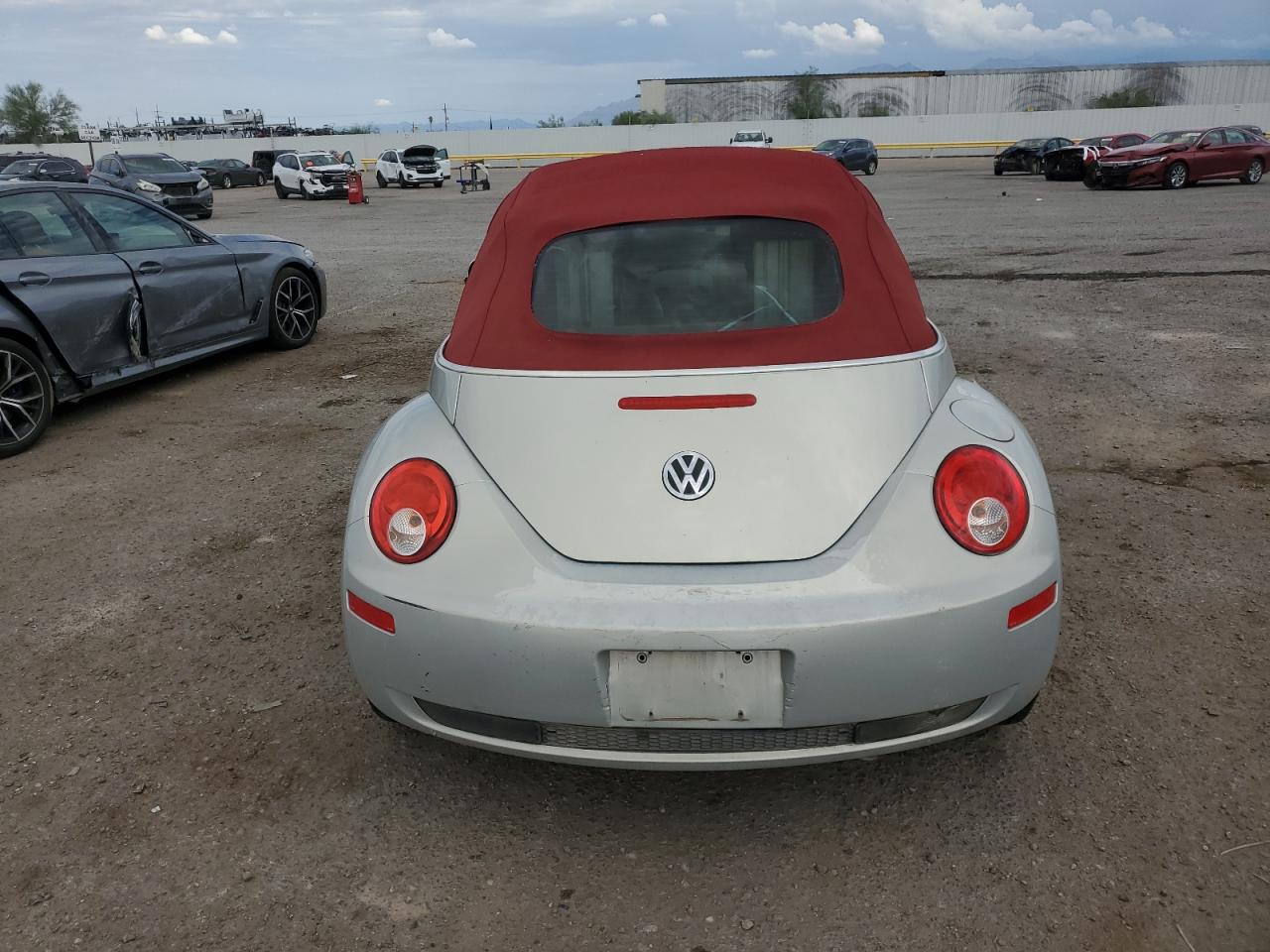 2009 Volkswagen New Beetle Blush Edition VIN: 3VWSF31Y19M410388 Lot: 71684645