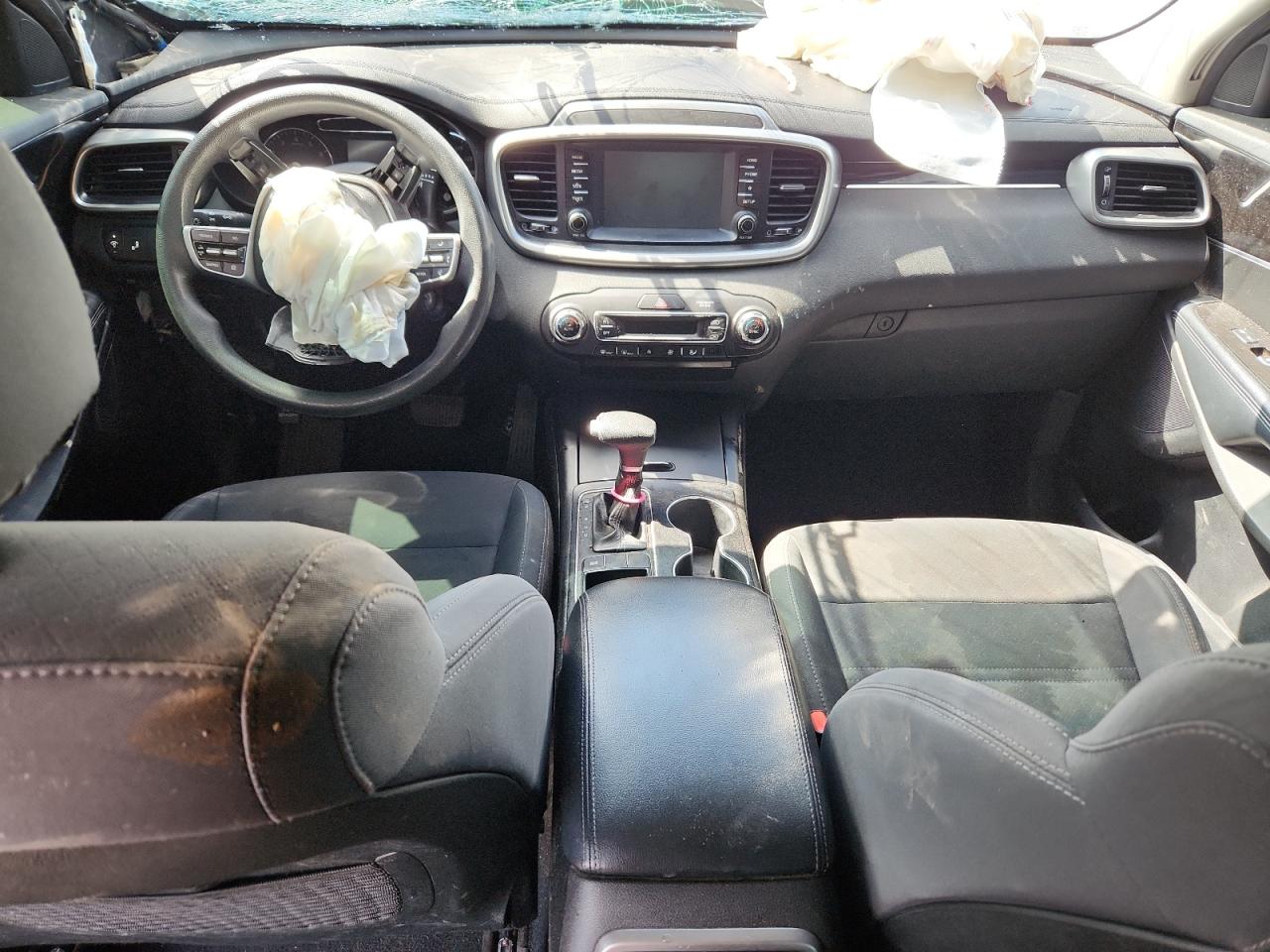 2019 Kia Sorento Lx VIN: 5XYPG4A56KG481476 Lot: 81665745