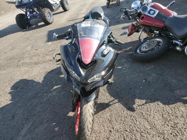 2024 KAWASAKI ZX400 P