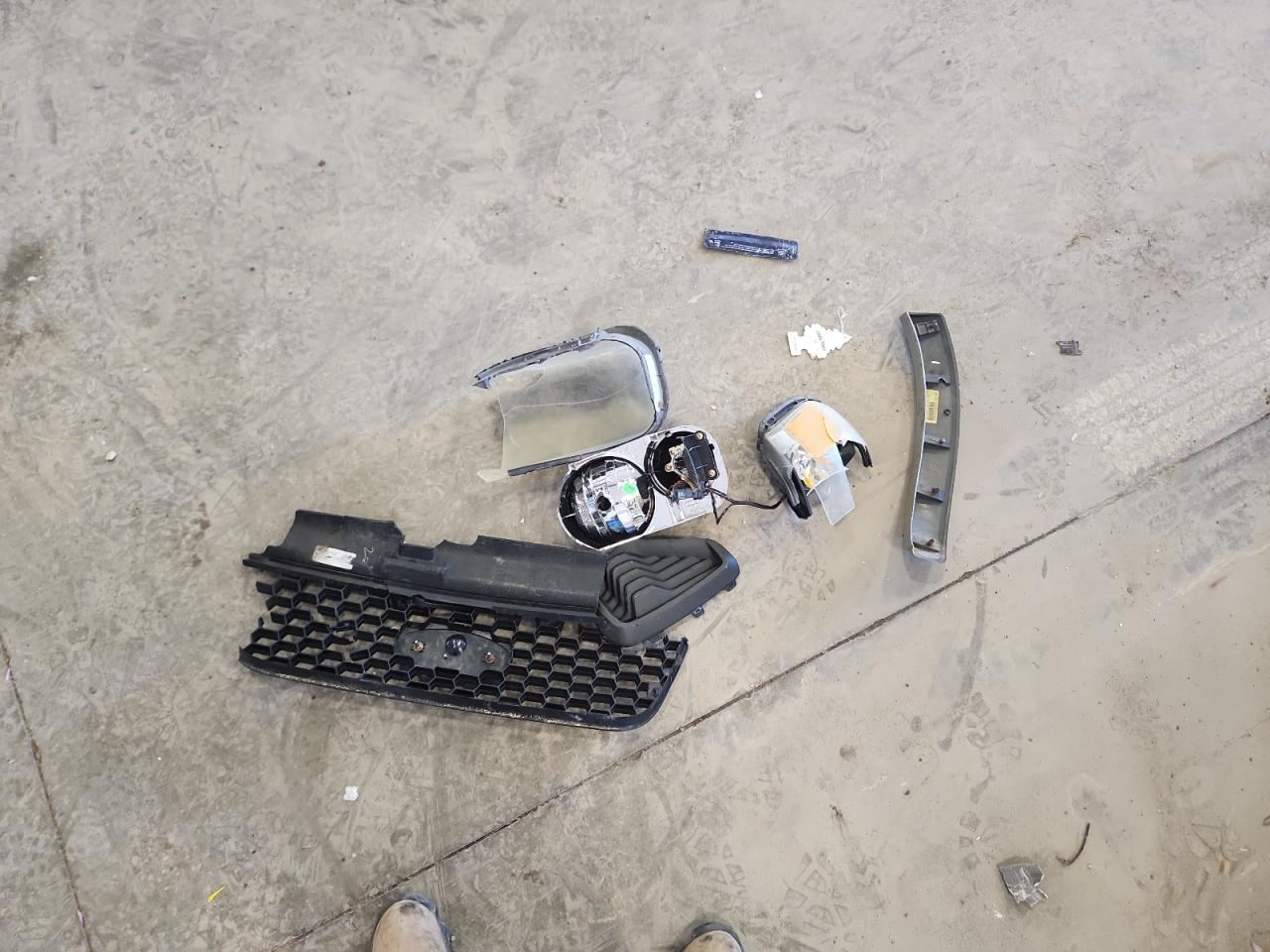 2005 Ford Escape Limited VIN: 1FMCU04125KA83247 Lot: 70686935