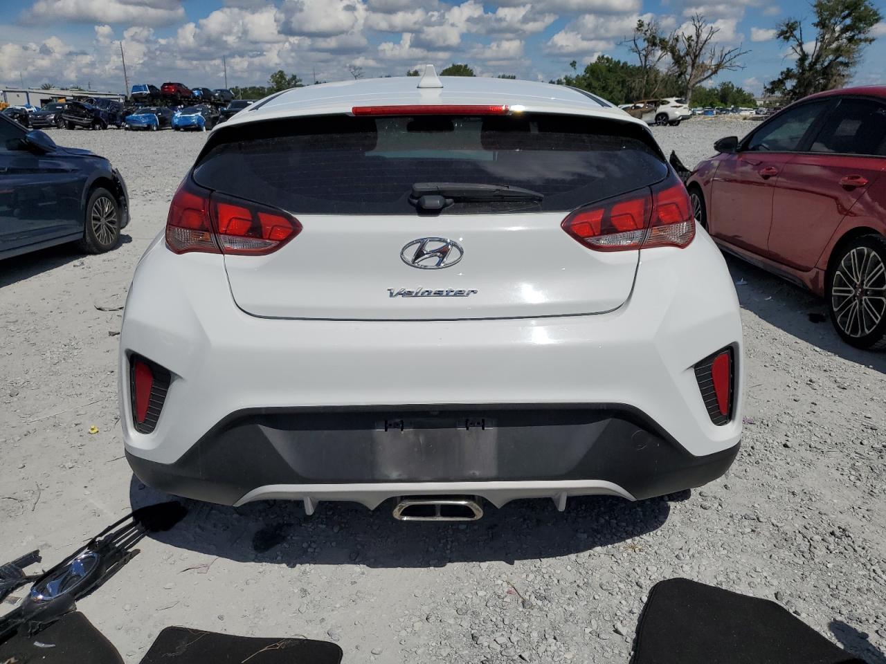 2020 Hyundai Veloster Base VIN: KMHTG6AF6LU029607 Lot: 81849315