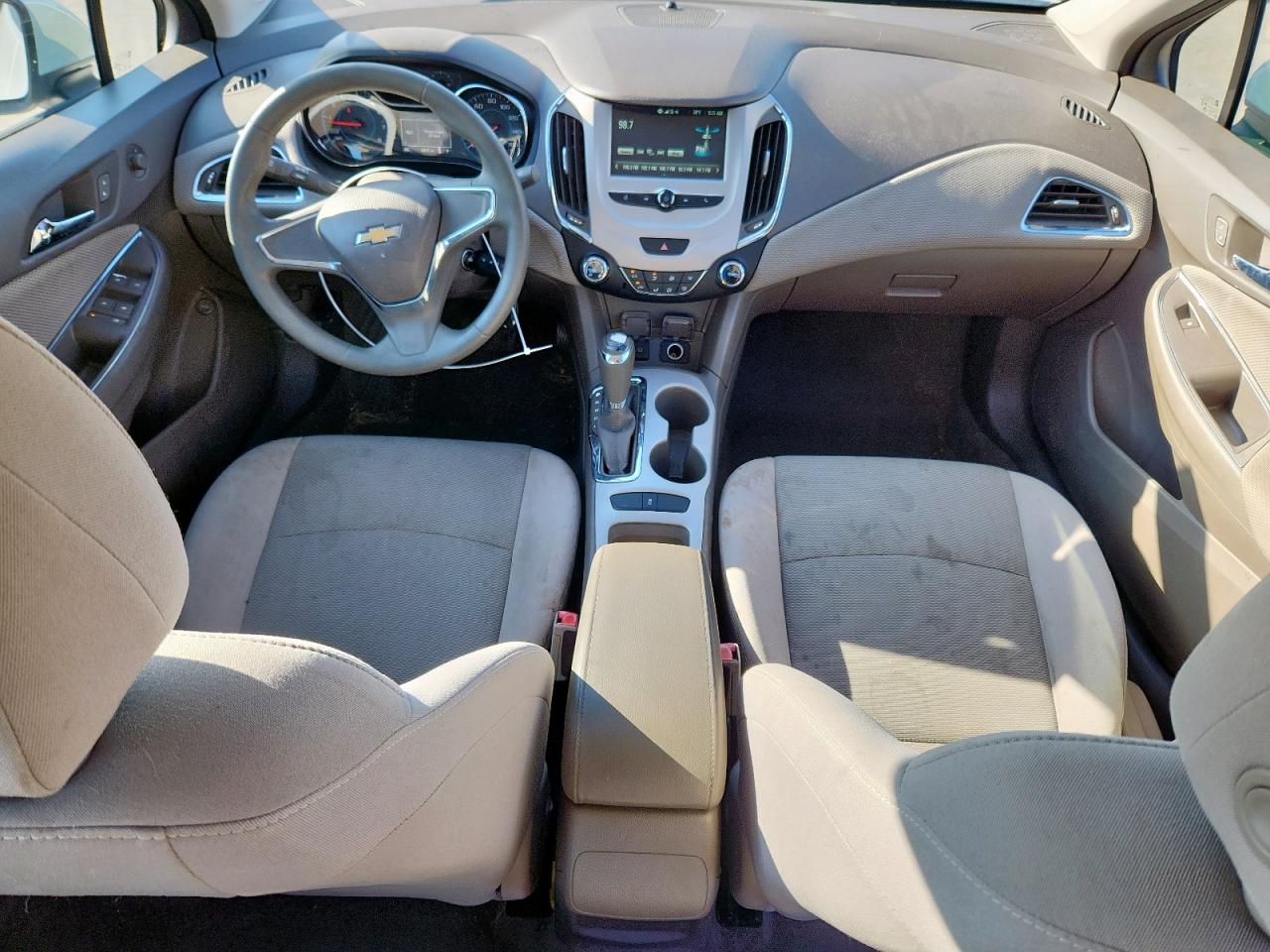 2018 Chevrolet Cruze Ls VIN: 1G1BC5SMXJ7146548 Lot: 84005875