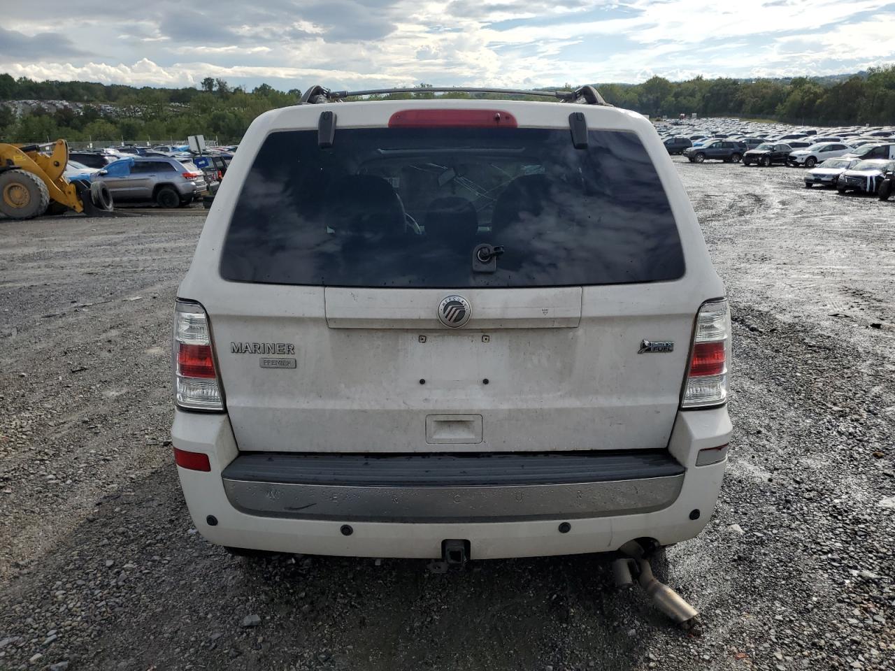 2011 Mercury Mariner Premier VIN: 4M2CN8HGXBKJ01112 Lot: 81825665