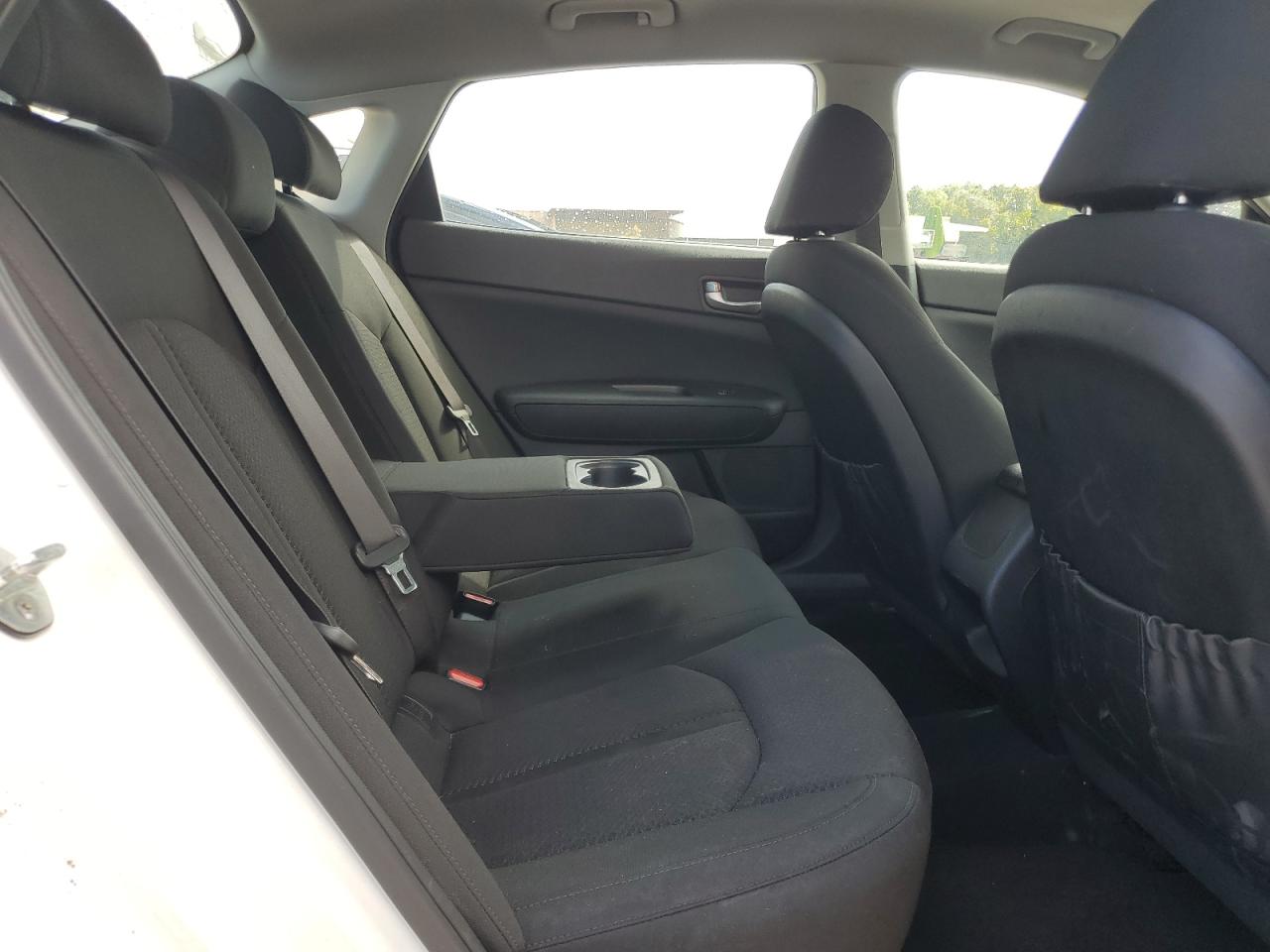 2016 Kia Optima Lx VIN: KNAGT4L32G5089731 Lot: 70128705