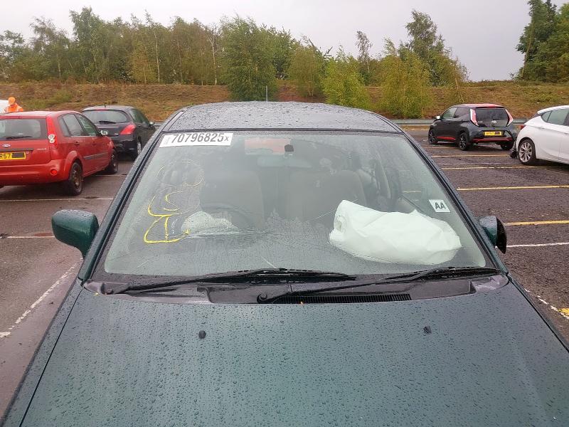 2002 SUZUKI LIANA GL