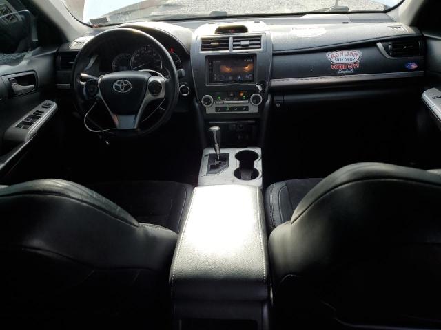  TOYOTA CAMRY 2012 Srebrny