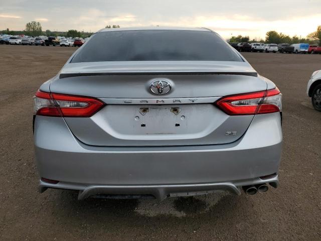  TOYOTA CAMRY 2018 Серебристый