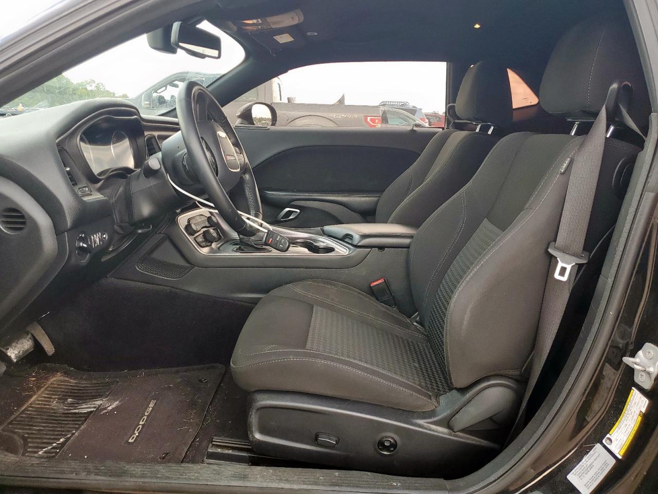 2017 Dodge Challenger Sxt VIN: 2C3CDZAG0HH550652 Lot: 80988185