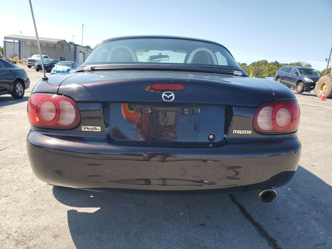 2004 Mazda Mx-5 Miata Base VIN: JM1NB353140403124 Lot: 70572935