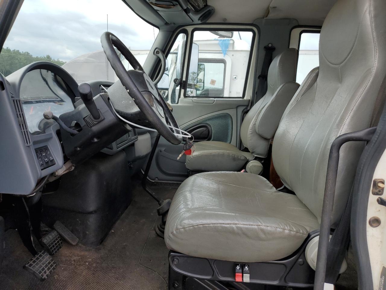 2003 International 4000 4300 VIN: 1HTMMAAL63H575488 Lot: 81390525