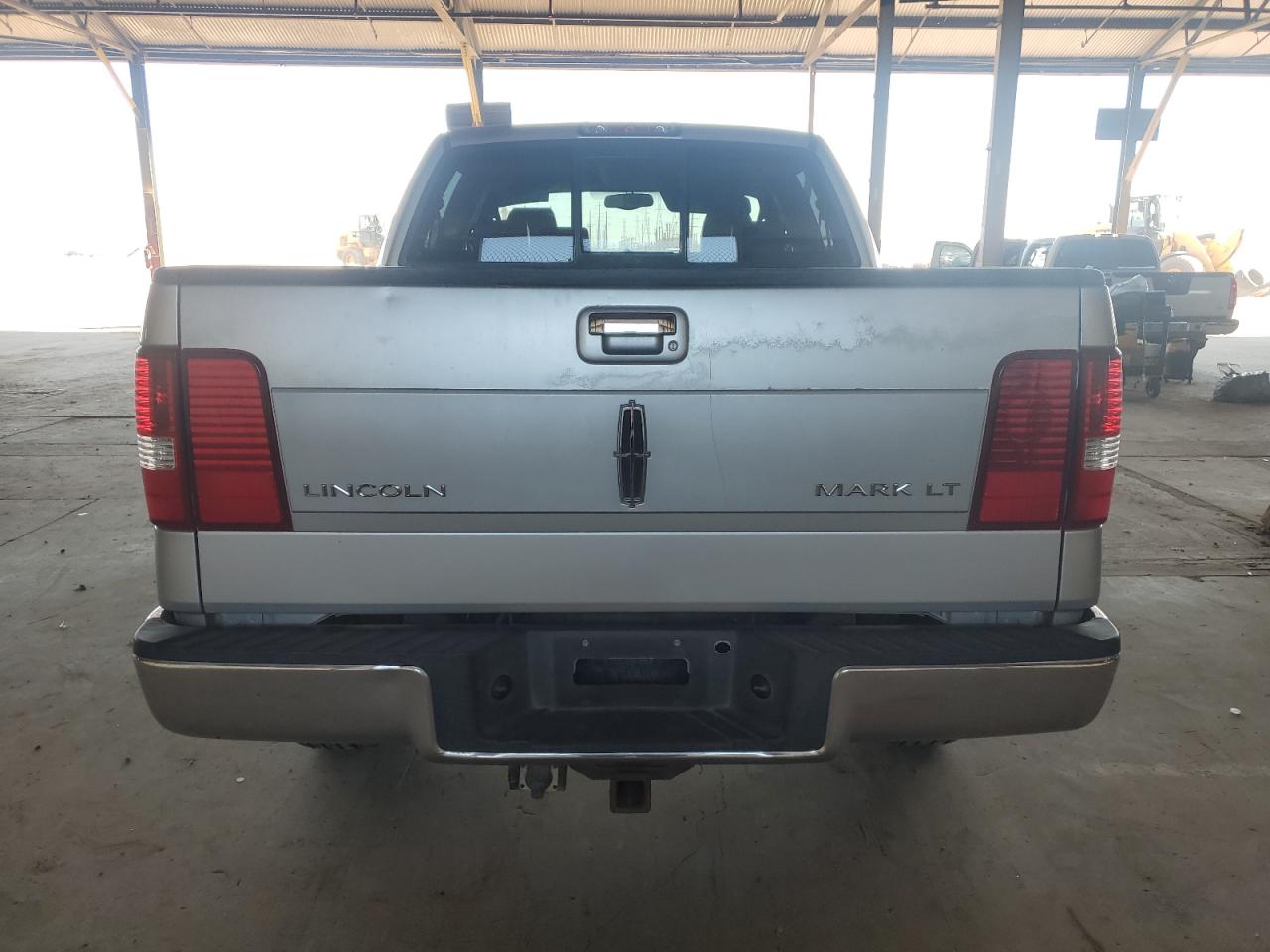 2006 Lincoln Mark Lt VIN: 5LTPW16546FJ04189 Lot: 83815165
