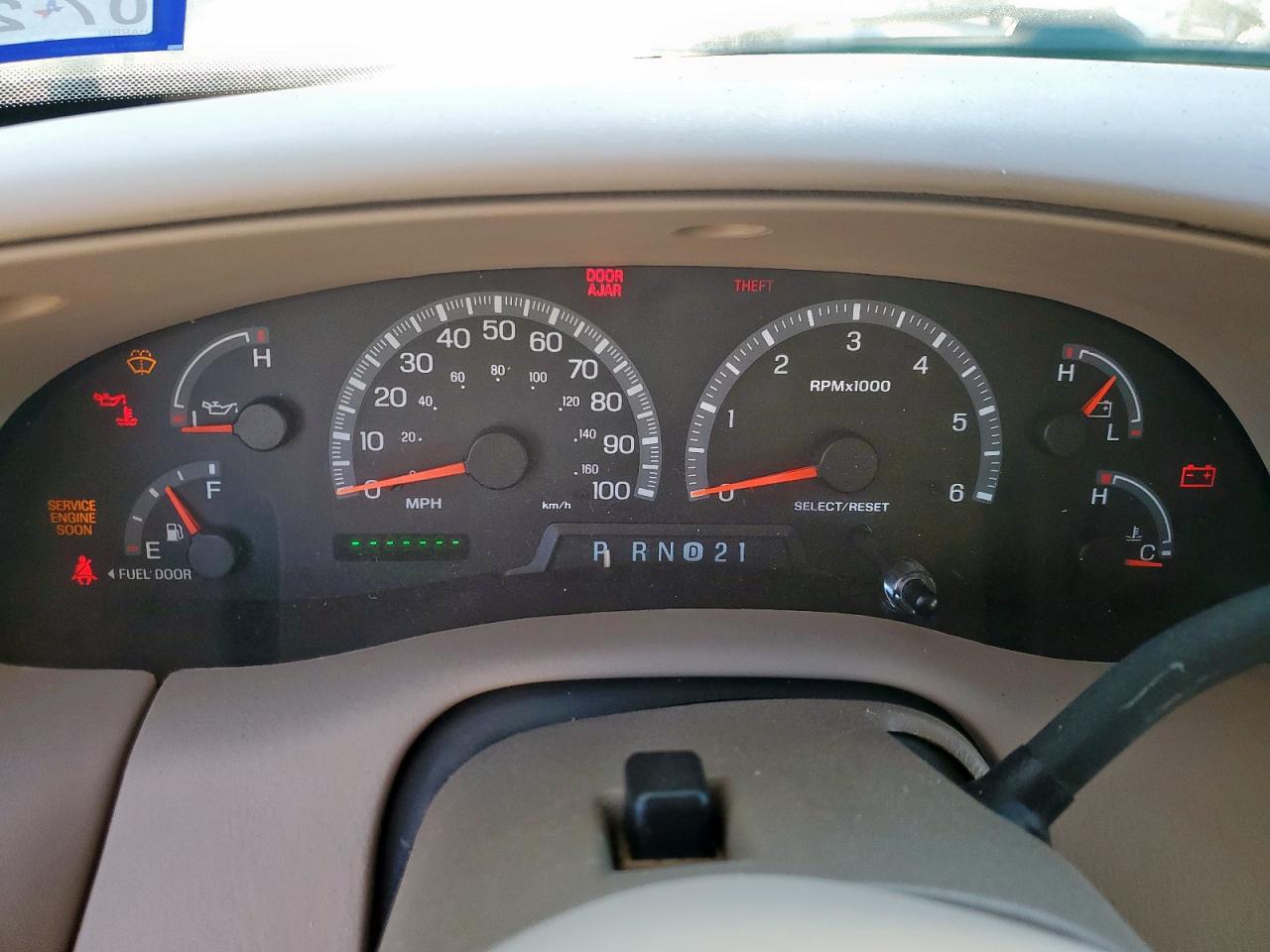 2001 Ford Expedition Eddie Bauer VIN: 1FMRU17L01LA85578 Lot: 71812955