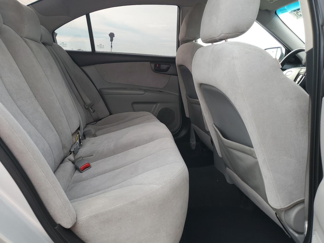 2010 Kia Optima Lx VIN: KNAGG4A83A5400397 Lot: 81751175