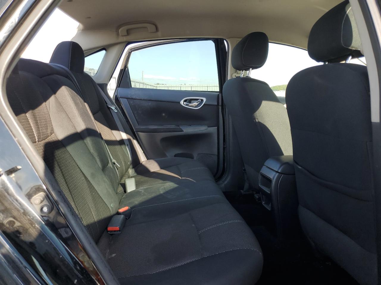 2015 Nissan Sentra S VIN: 3N1AB7AP2FL648523 Lot: 80097275