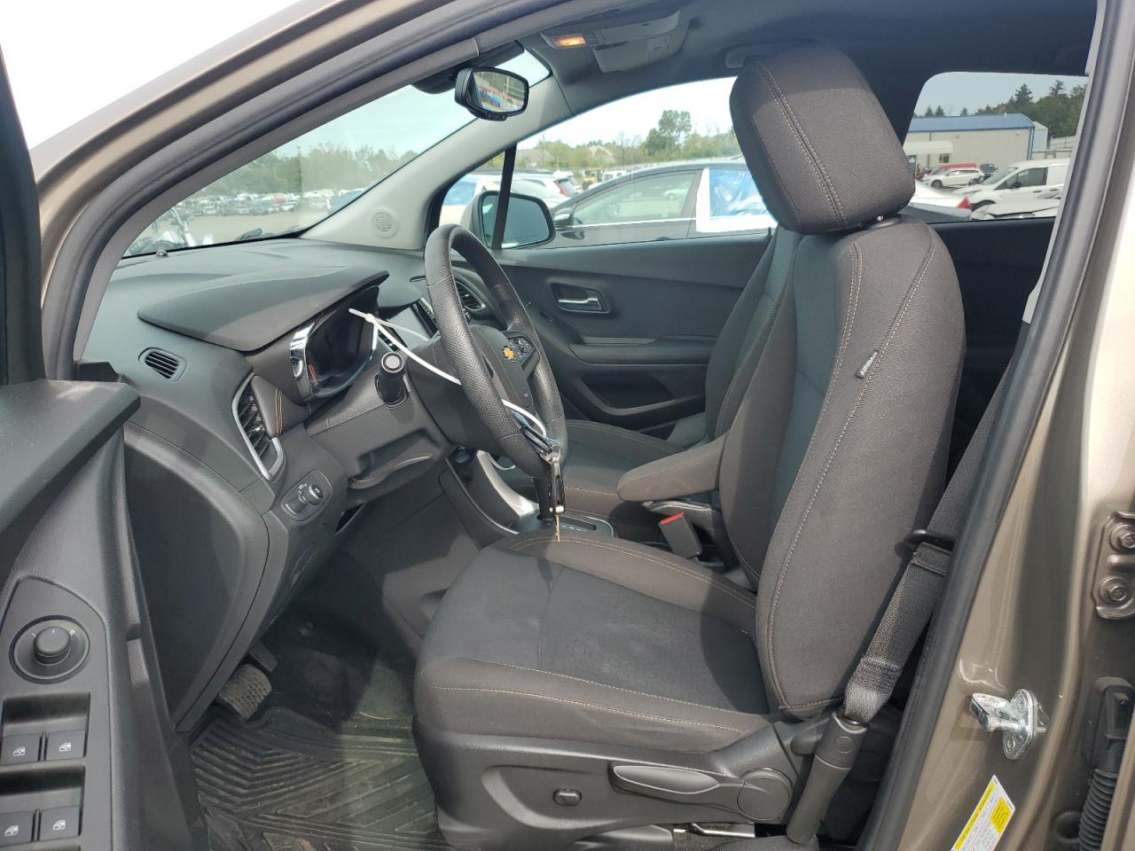 2021 Chevrolet Trax Ls VIN: KL7CJNSBXMB305728 Lot: 84609385