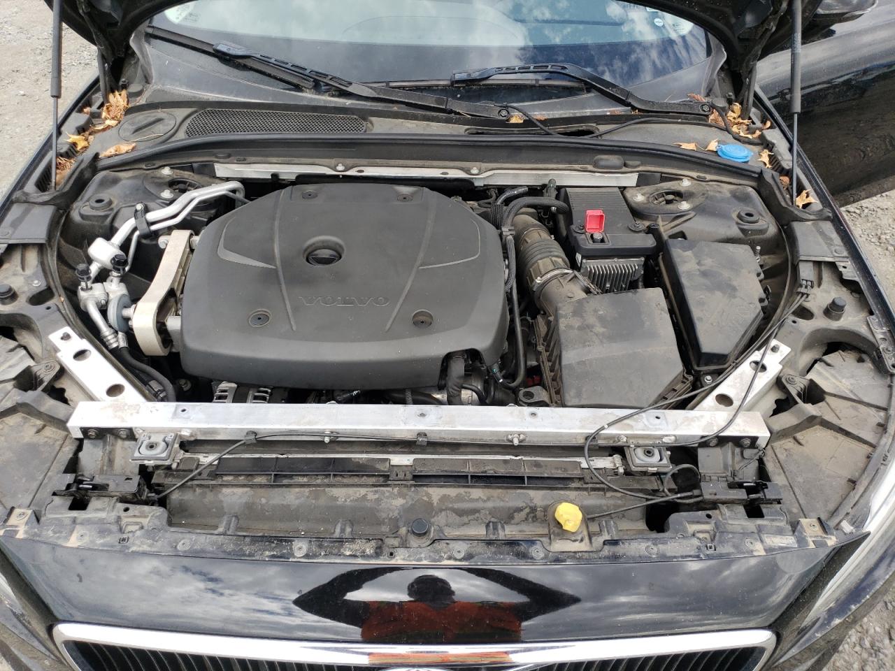 2018 Volvo S90 T6 Momentum VIN: LVY992MK0JP031710 Lot: 81584555