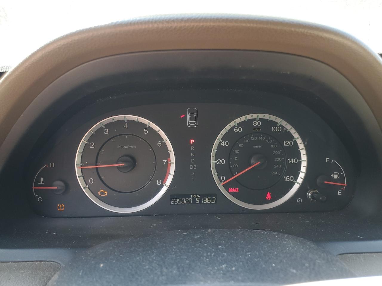 2010 Honda Accord Lxp VIN: 1HGCP2F42AA138568 Lot: 81256435