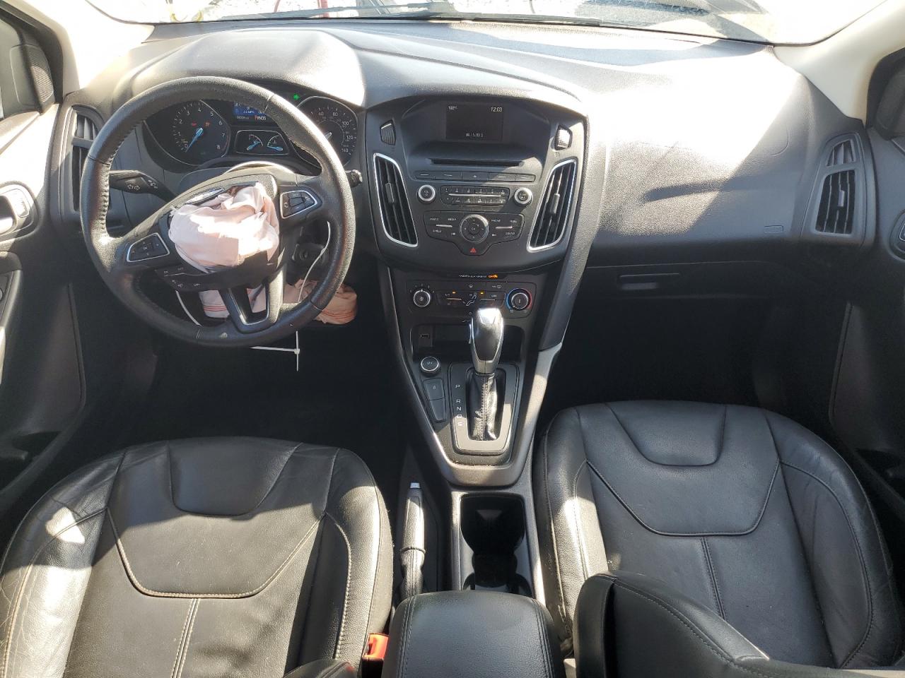2015 Ford Focus Se VIN: 1FADP3K28FL358621 Lot: 81107485