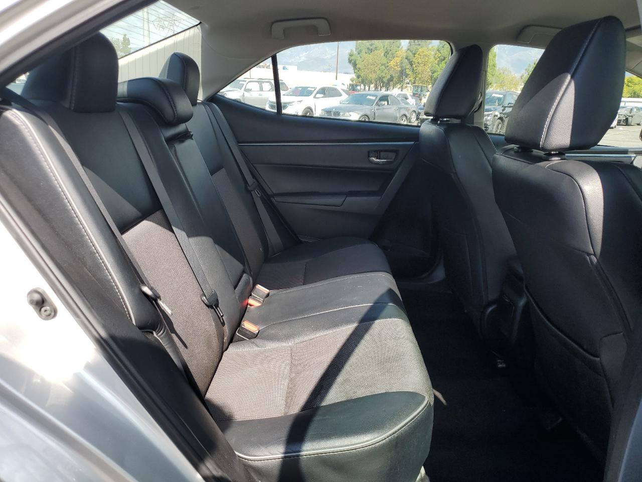 2015 Toyota Corolla L VIN: 5YFBURHE2FP365067 Lot: 81071085