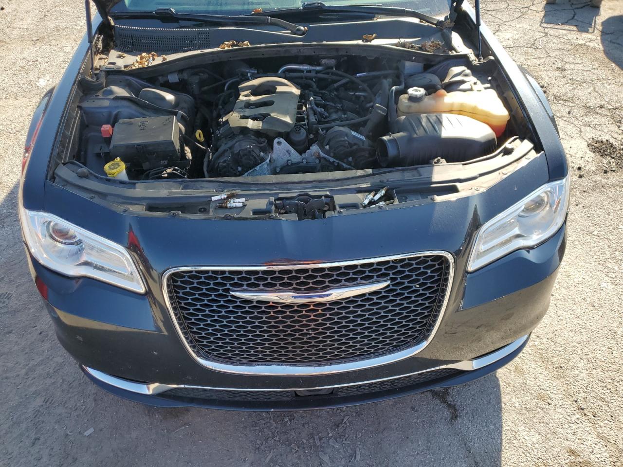2017 Chrysler 300C VIN: 2C3CCAKG3HH586855 Lot: 81090575