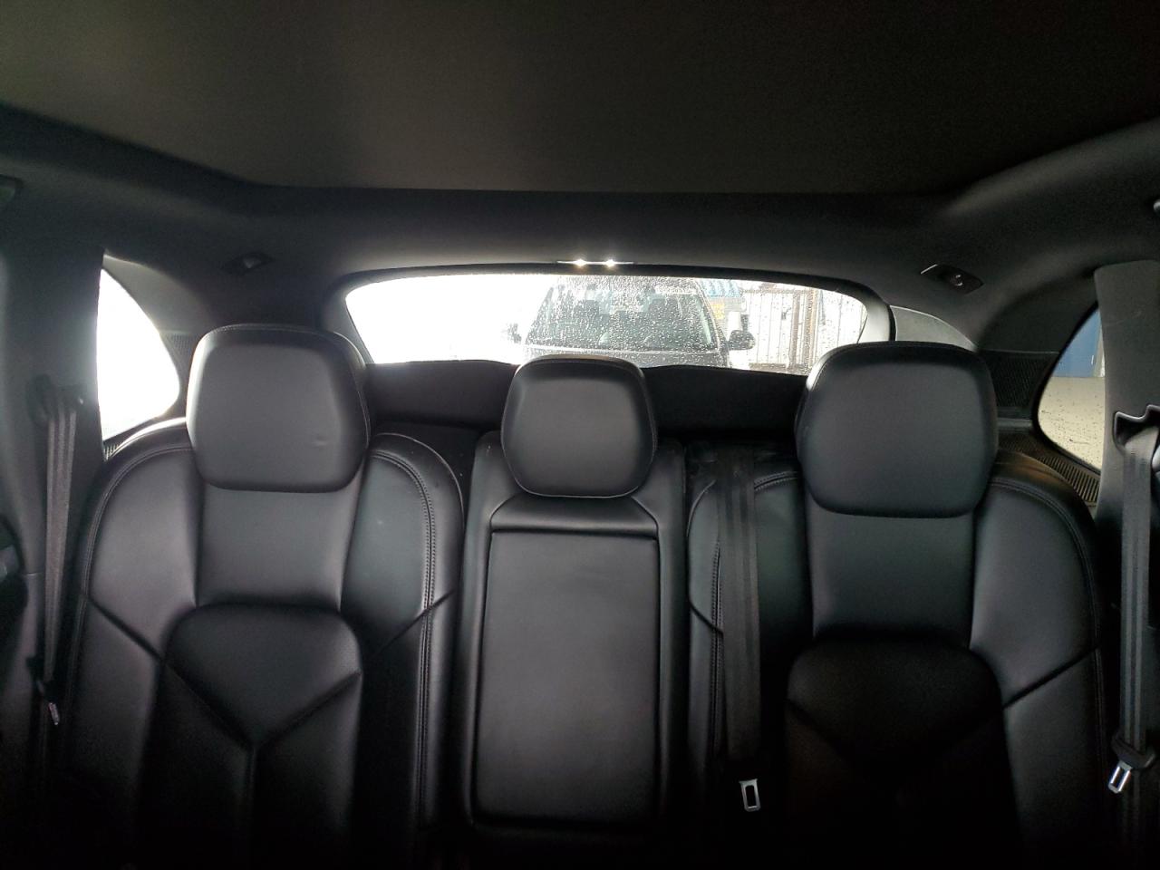 2017 Porsche Cayenne S VIN: WP1AB2A29HLA52696 Lot: 81891305