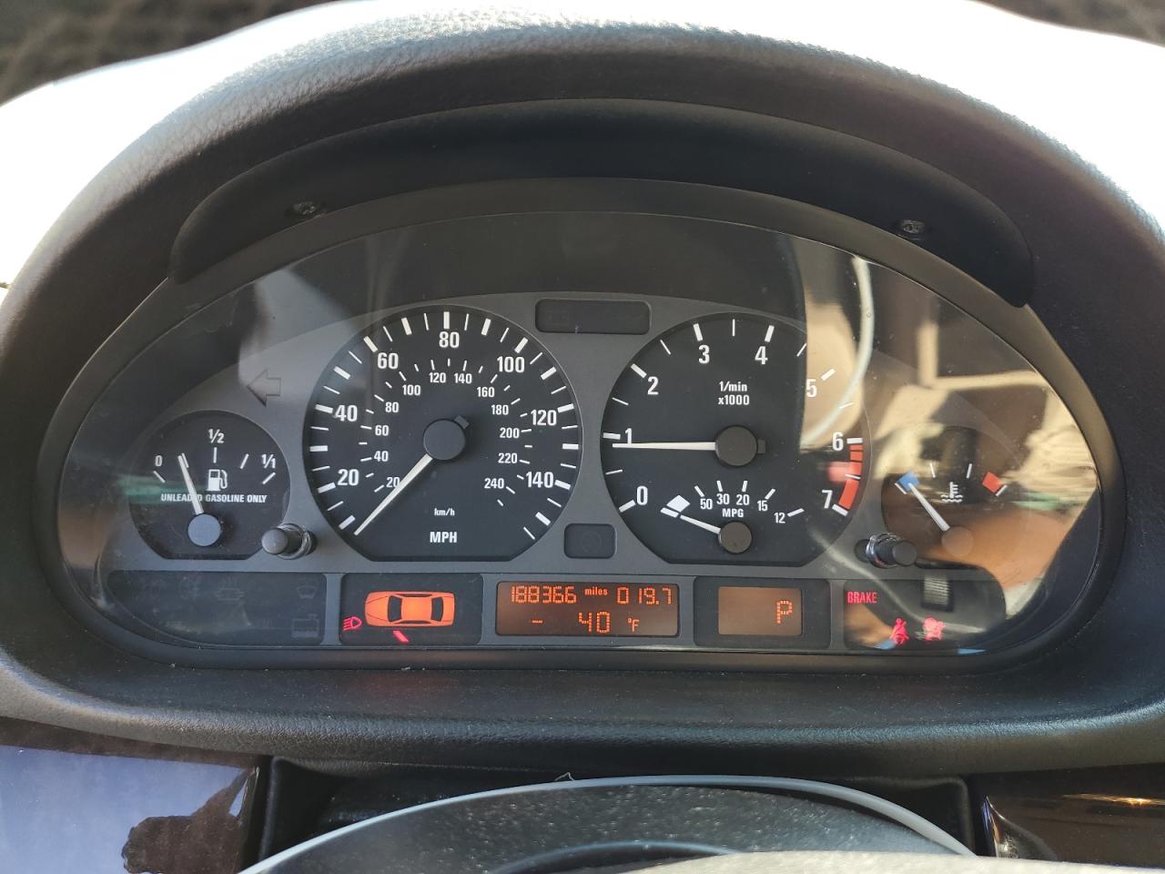 2000 BMW 323 I VIN: WBAAM3347YFP69674 Lot: 82160915