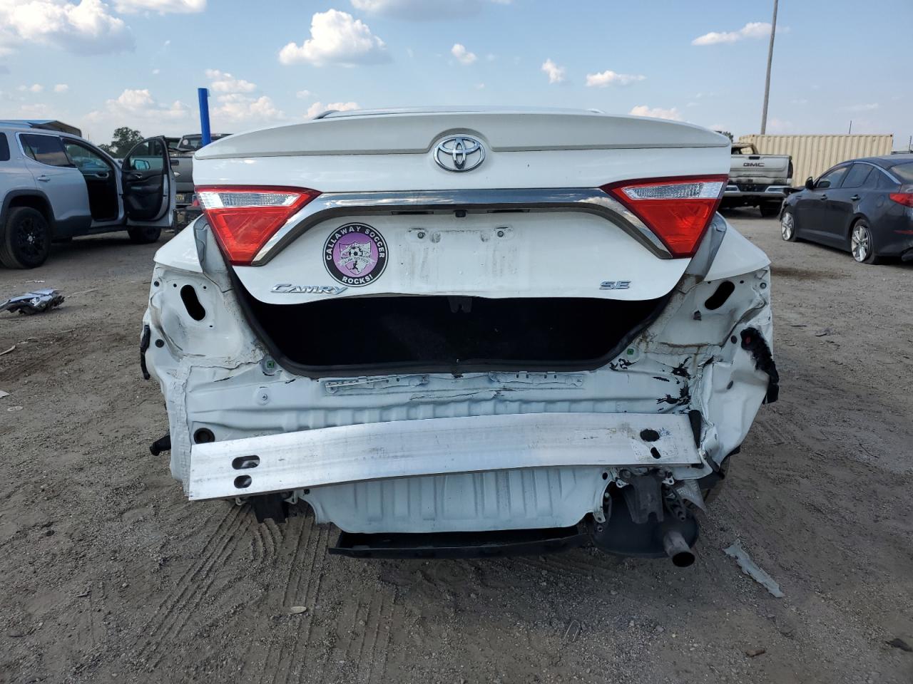 2016 Toyota Camry Le VIN: 4T1BF1FK8GU213301 Lot: 80321985