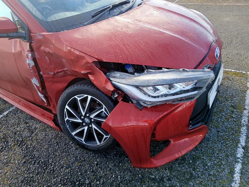 2022 TOYOTA YARIS DESIGN HEV CVT 