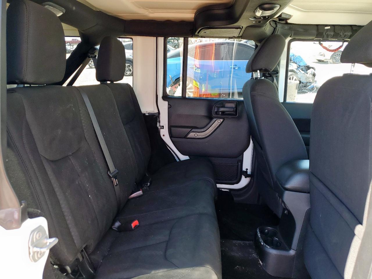 2017 Jeep Wrangler Unlimited Sport VIN: 1C4BJWDG9HL530624 Lot: 84421925