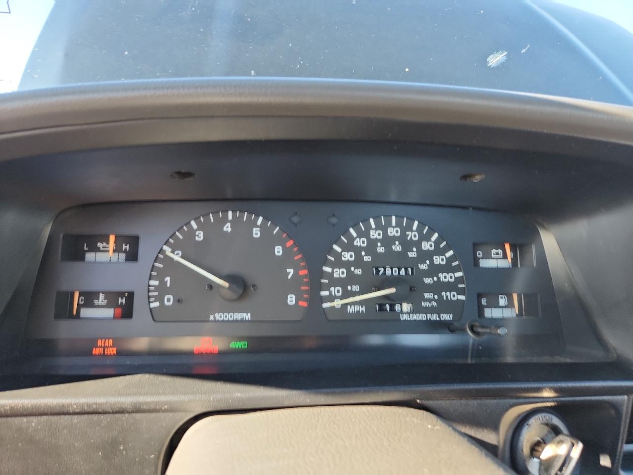 1992 Toyota Pickup 1/2 Ton Short Wheelbase Dlx VIN: JT4VN01D4N2012933 Lot: 81415635