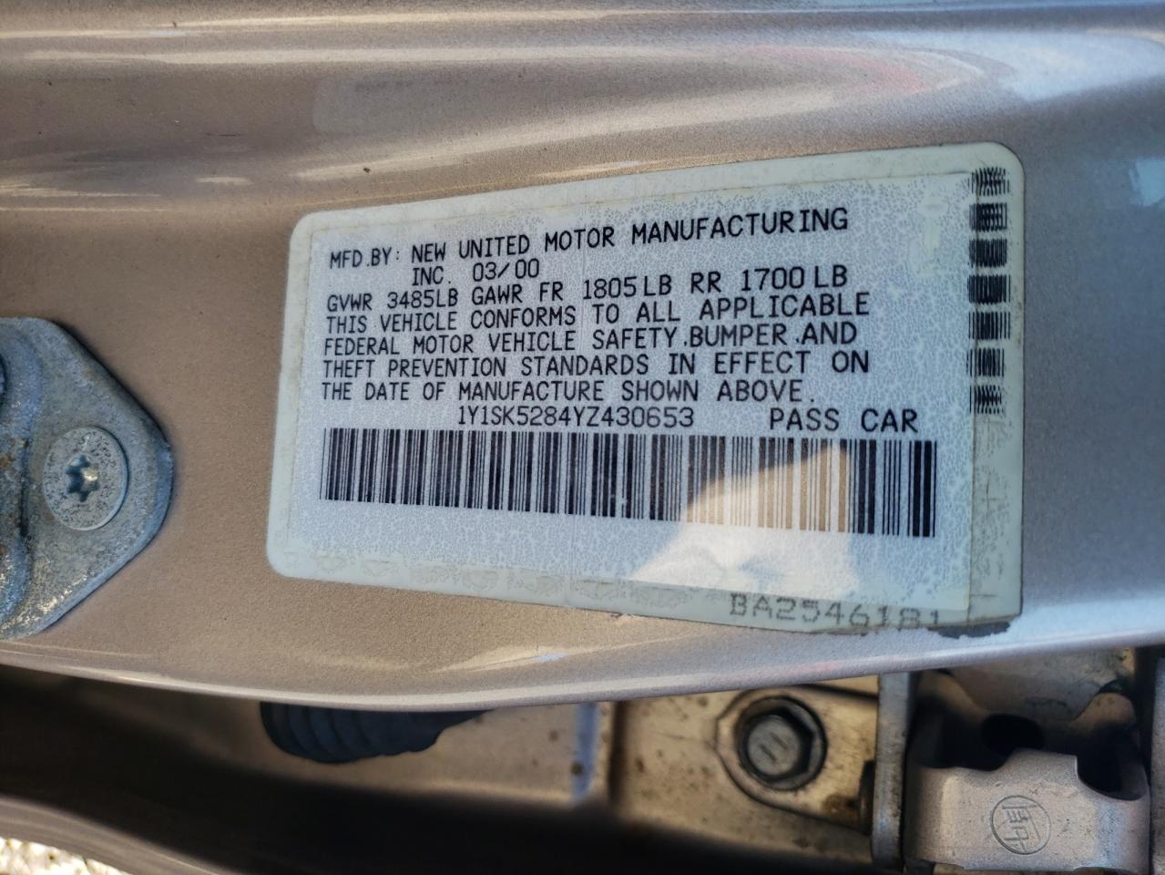 2000 Chevrolet Geo Prizm Base VIN: 1Y1SK5284YZ430653 Lot: 81831715