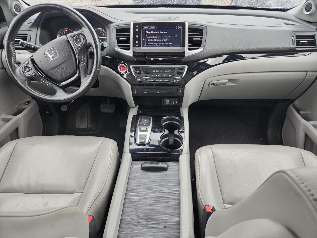 2017 Honda Pilot Touring VIN: 5FNYF6H98HB016967 Lot: 81910455